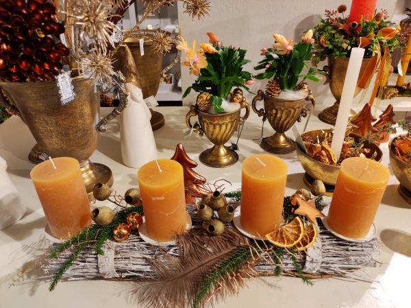 Adventsgesteck länglich mit 4 Kerzen